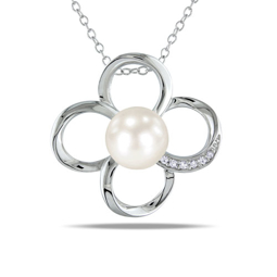 Picture of Flower Pearl Necklace